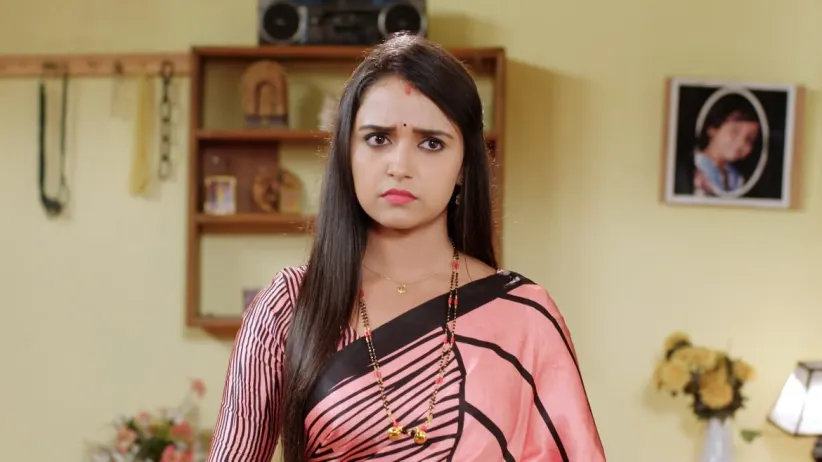 Amulya Daydreams about Her Married Life