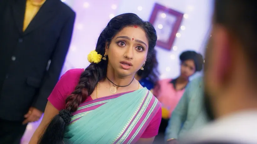 Trinayani Foils Parashuram's Plan