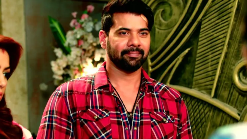 Abhi's Return Makes Prachi Happy