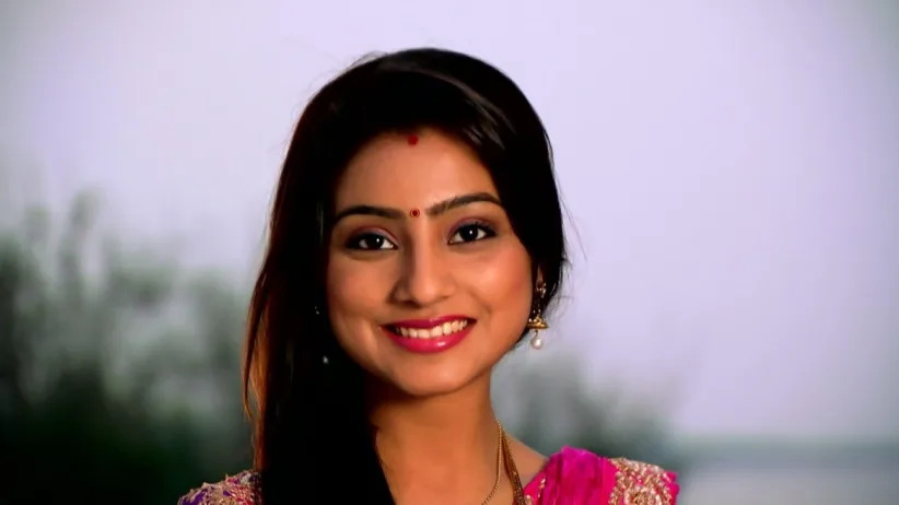 Samrat, Urmi and Ishaan Leave for Goa