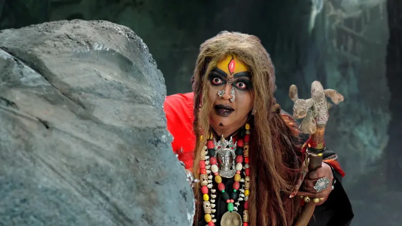 Bhairavi Enters the Temple