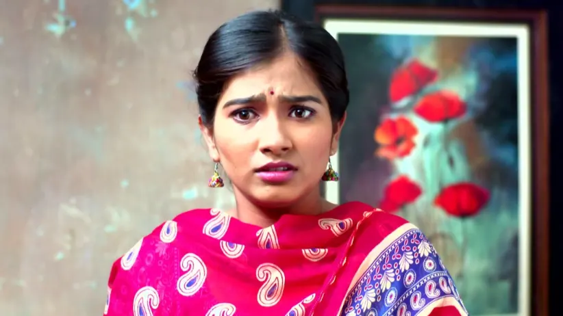 Chanda Asks Dimple a Few Questions