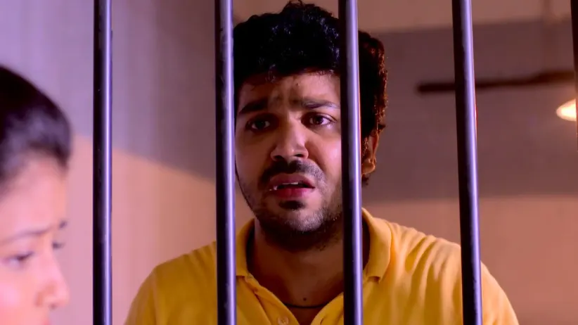 Manu Rushes to the Police Station