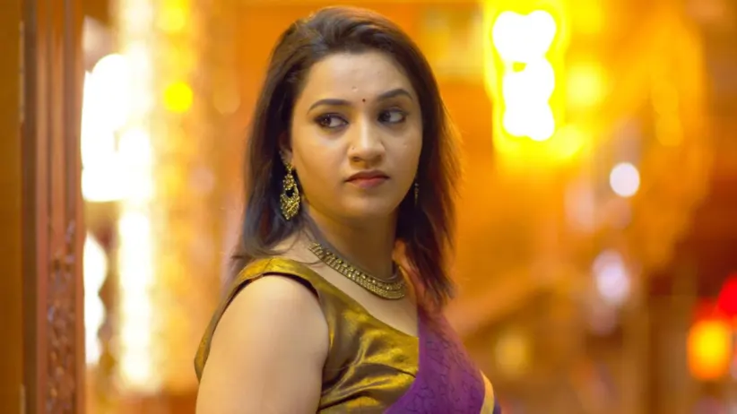 Rekha Speaks With Sreelakshmi