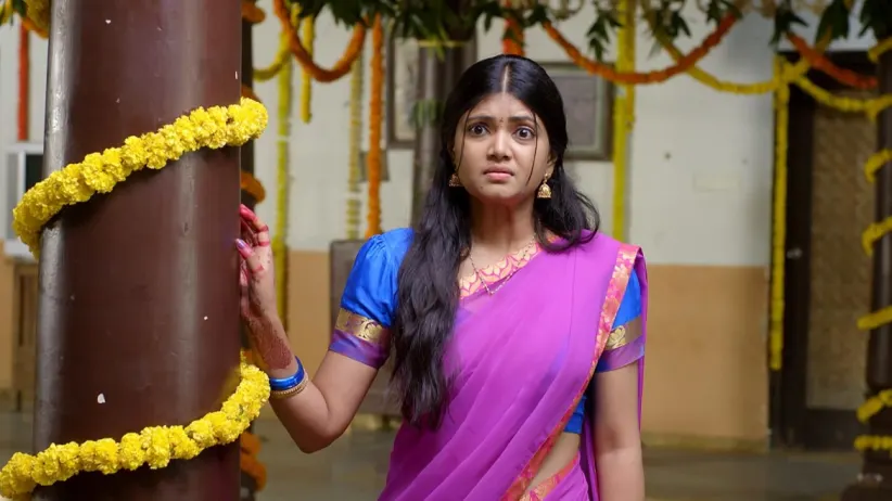 Urmila Tries to Expose the Bride
