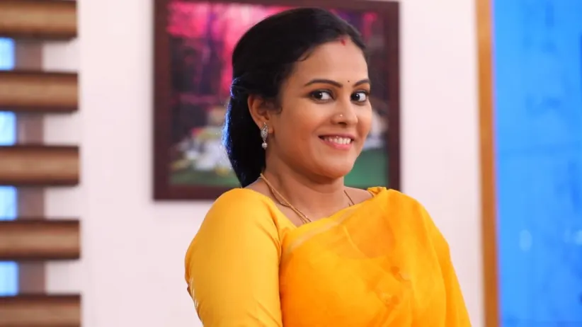 Abhirami Imagines Teasing Sanjeev