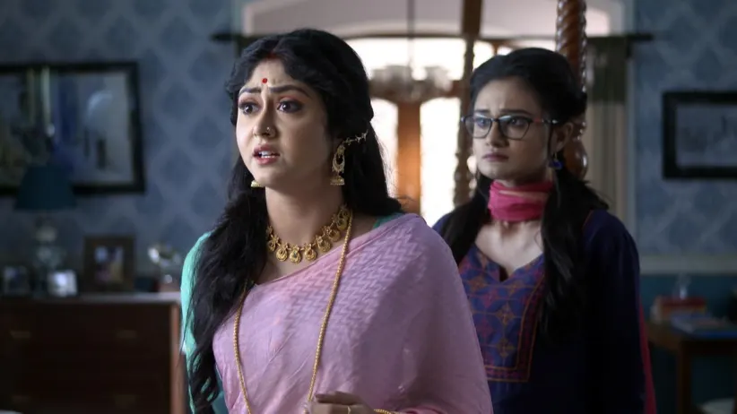 Rahul Blackmails Megha
