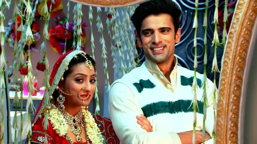 Urmi and Samrat's Wedding Night | Doli Armaanon Ki
