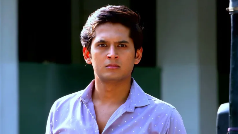 Nalu Throws Sweetu's Phone in Fire