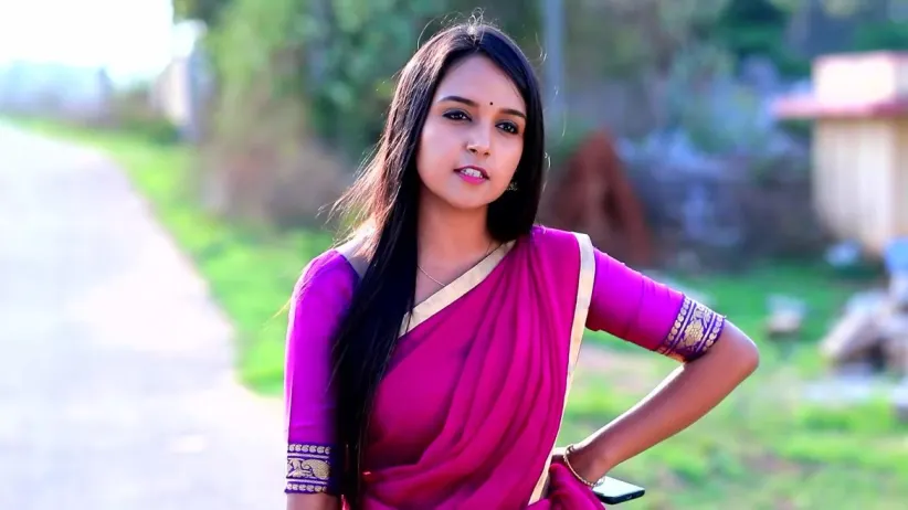 Ahalya Follows Amulya