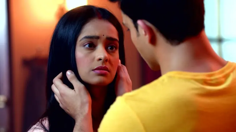 Alia and Tanu Taunt Abhi