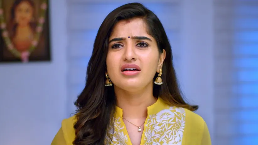Hasini Falls on AJ