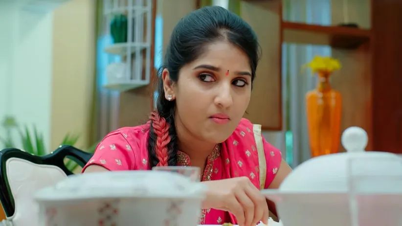 Nithya Fails to Catch Abhi