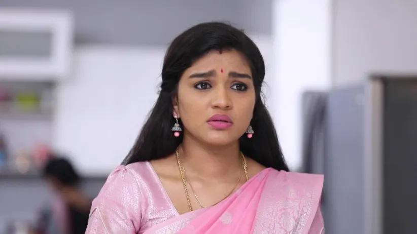 Akhila Lashes Out at Parvathy