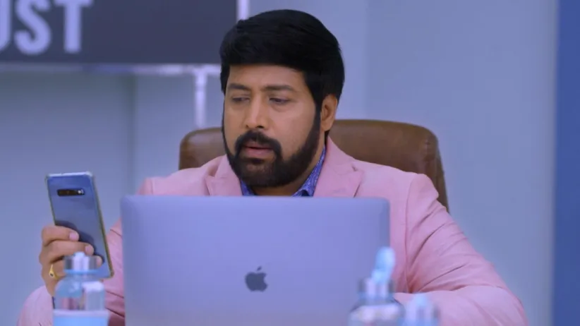Subramaniam Argues with Pushpa