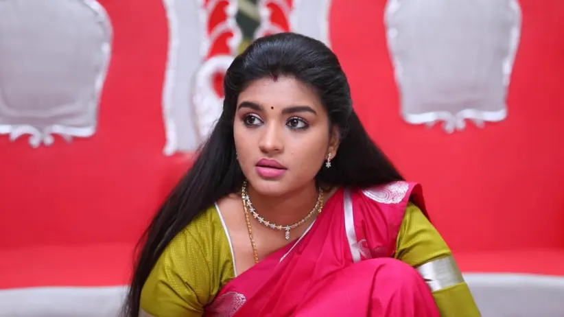 Parvathy Assures Akhila