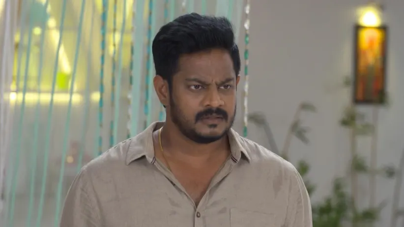 Iniya Instigates Arjun