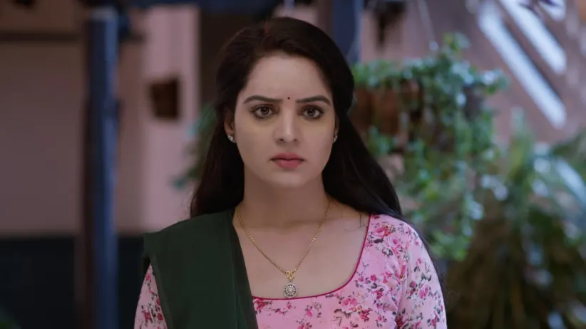 Murthy Asks Vasundhara Her Decision