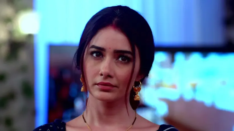 Siddharth Spots Rhea at a Club