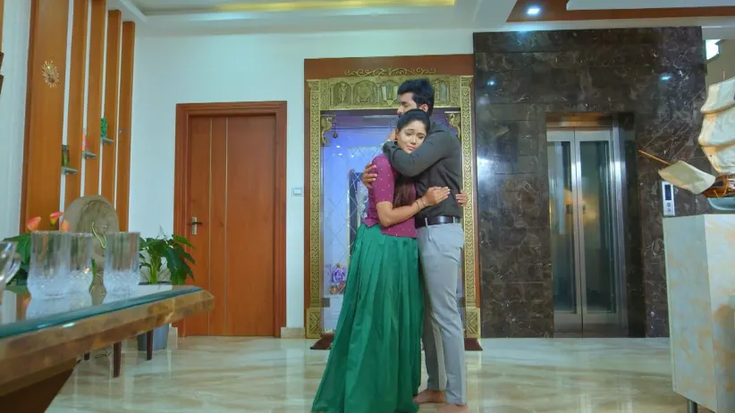 Raghu's Shocking Options for Paarvathi
