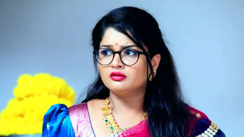 Kamali Grows Suspicious of Anika