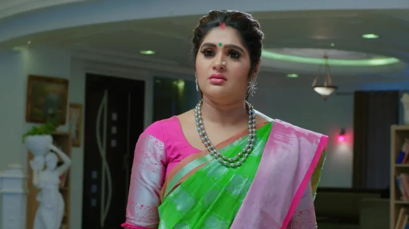 Saraswati Attempts Suicide