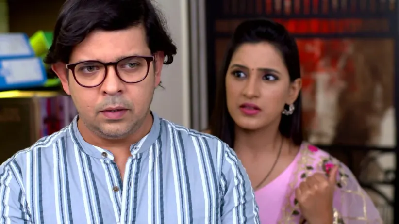 Abhijit Reprimands Suzanne