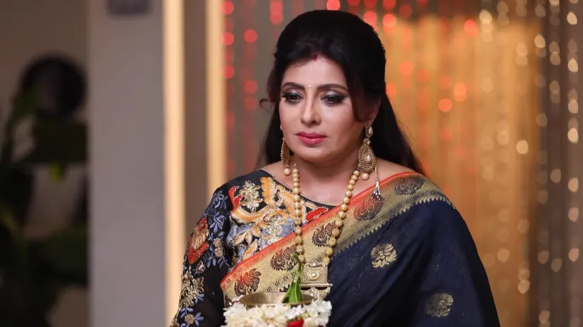Bhavani Hides on Seeing Akhila
