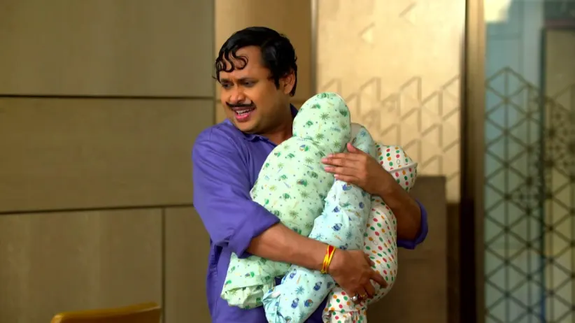 The Commissioner Seeks Happu's Help