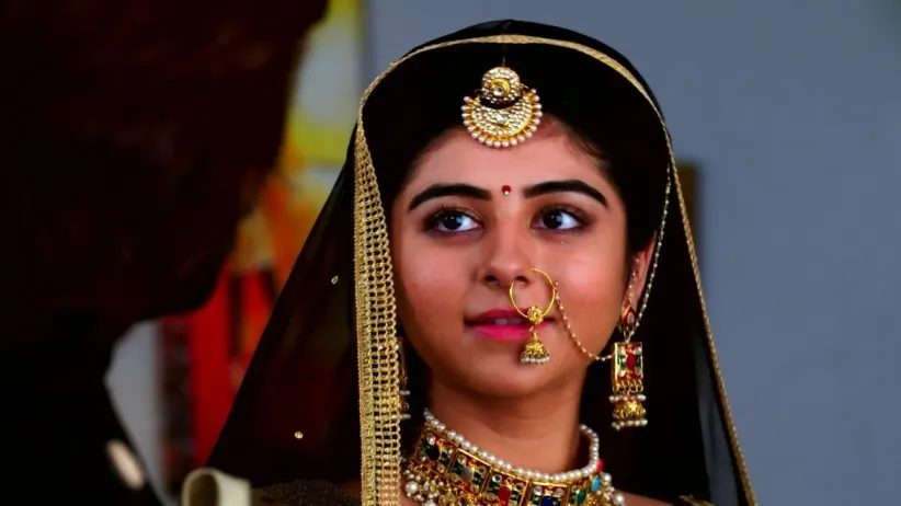 Devi Handcuffs Adhiraj
