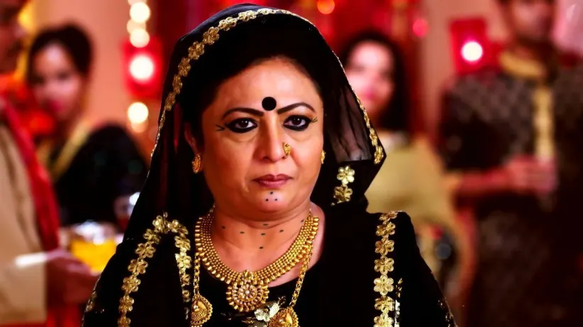 Adhiraj Struggles to Separate from Devi | Jeet Gayi Toh Piya Morey