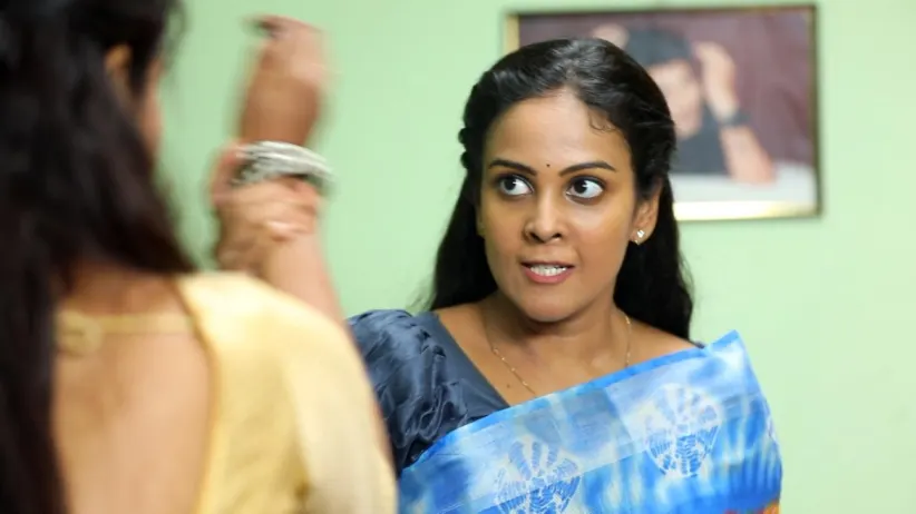Abhirami Confronts Sreeja