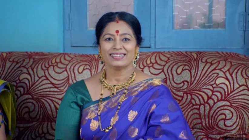 Karthik Thinks of Sathya