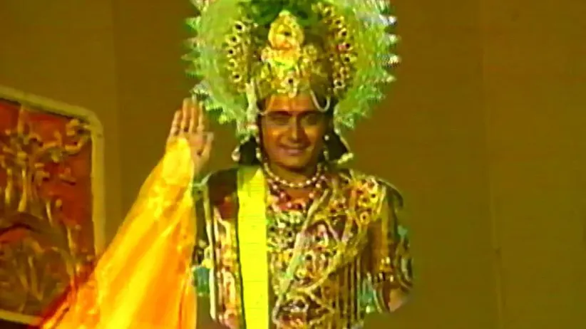 Krishna Helps Draupadi