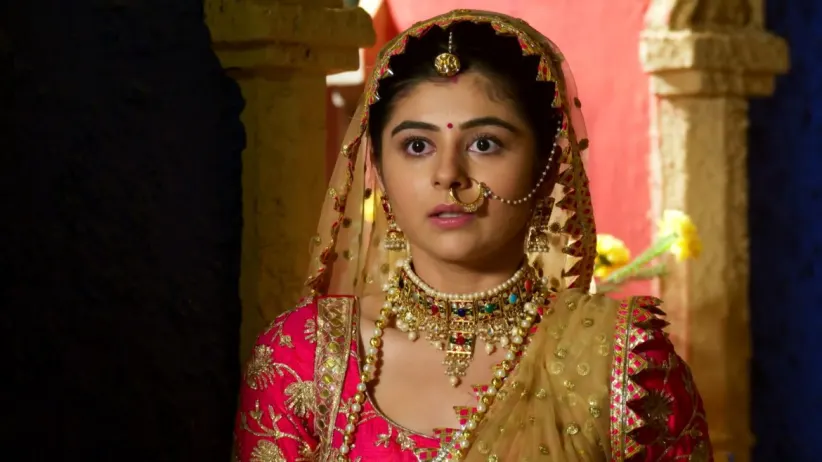 Adhiraj Tries to Kill Devi