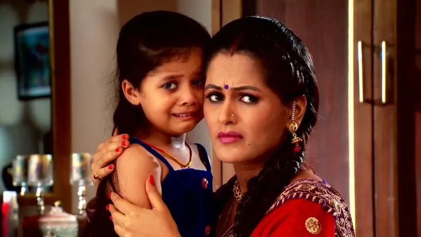 Urmi Scolds Shaurya | Doli Armaanon Ki