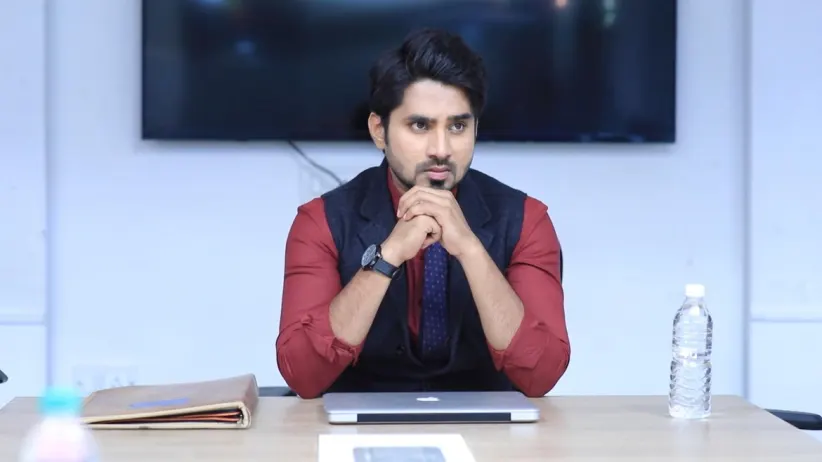 Amulya Boosts Vedanth's Morale