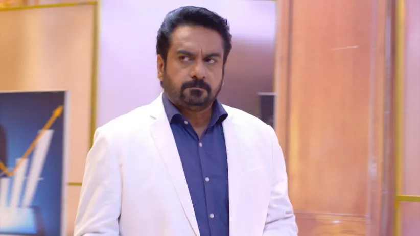 Rekha Reprimands Raghu Varman