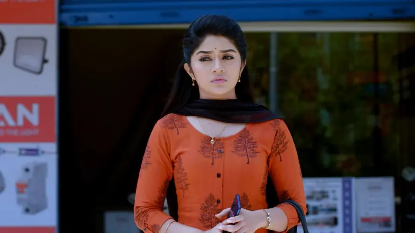 Rajnandini Dealers' Ultimatum to Meera