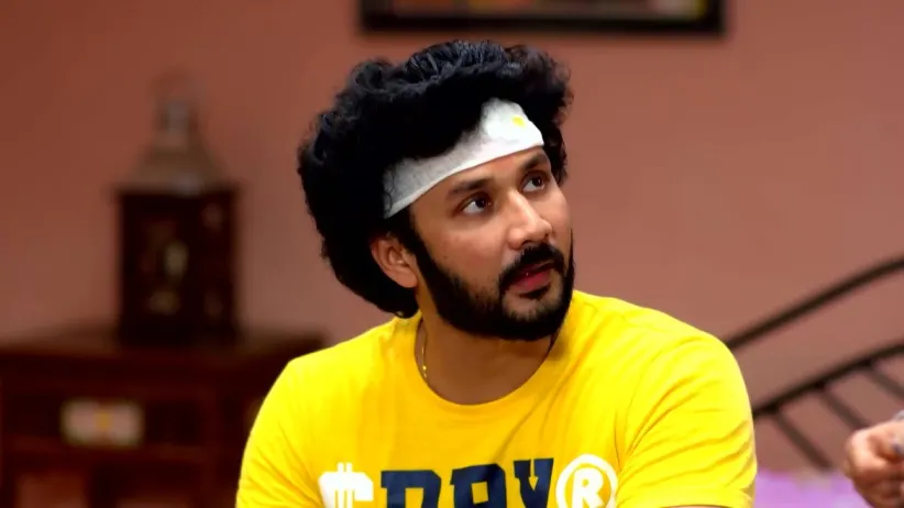 Sathya Finds a Job for Makkan