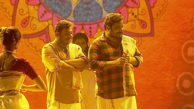 Nirmal Leaves the Audience in Splits