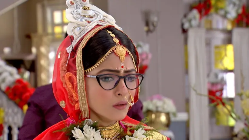 Susmita Welcomes Sreetama to Her Home