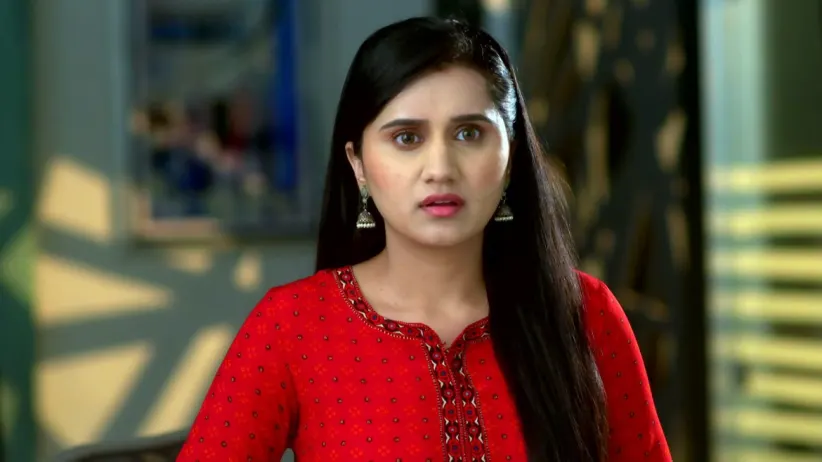 The Clients Applaud Naina
