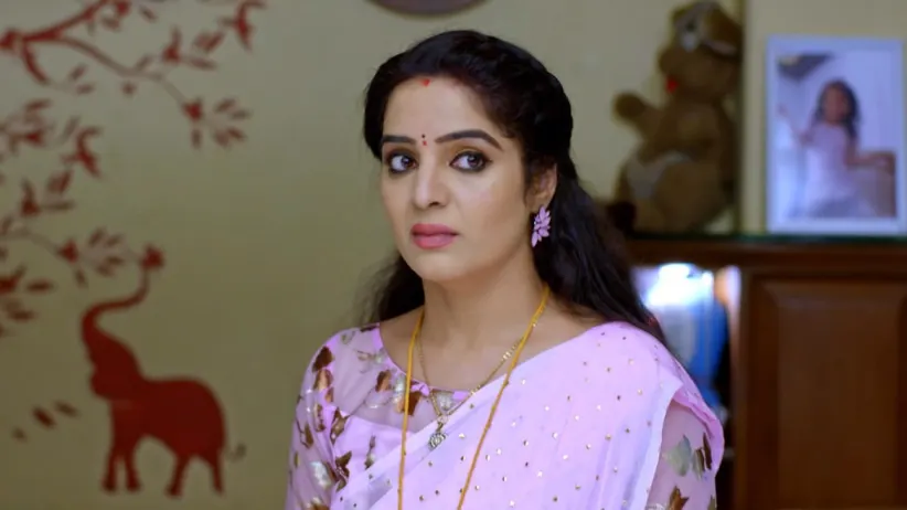 అభి మందలించడంతో బన్నీ బాధపడతాడు
