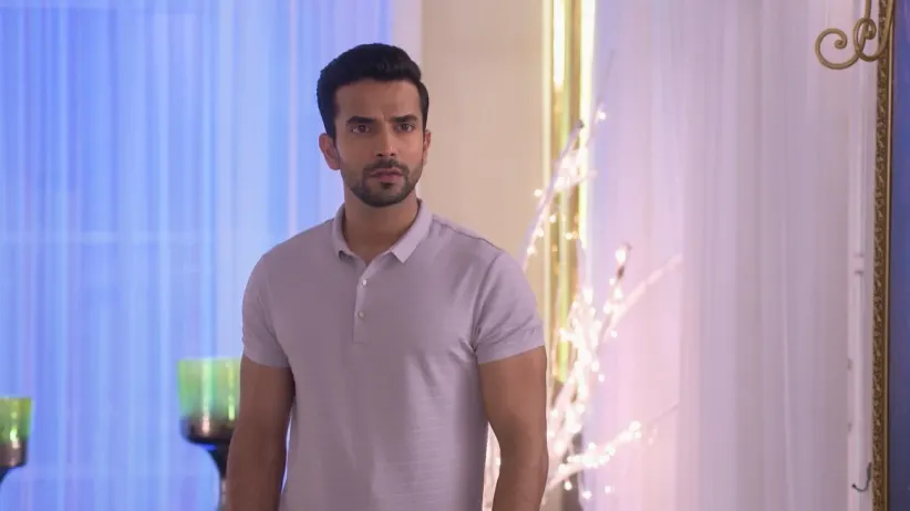 Sarala Invites Kiran Home
