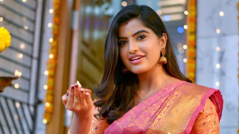 Maya Conveys News to Archana