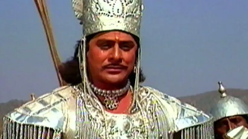 Arjun Shoots Arrows at Bhishma