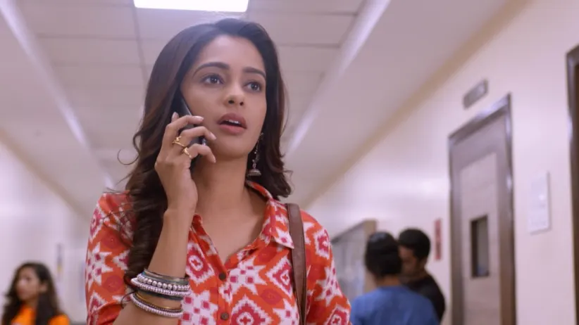 Ranbeer Holds Prachi
