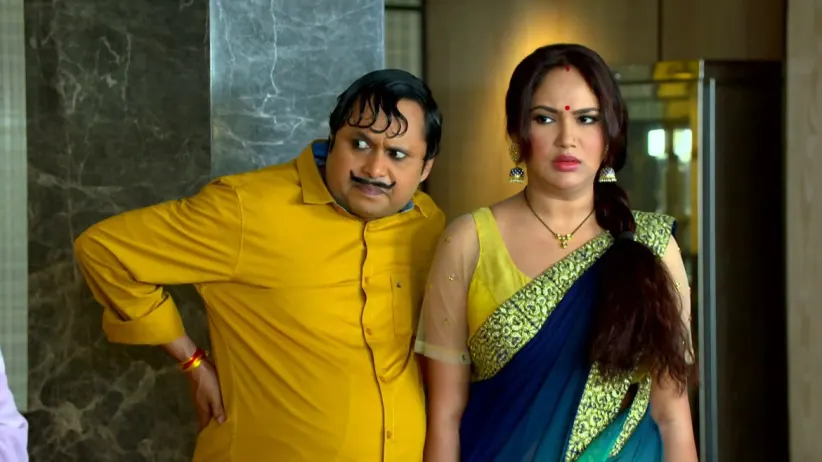 Kat Slaps Praful