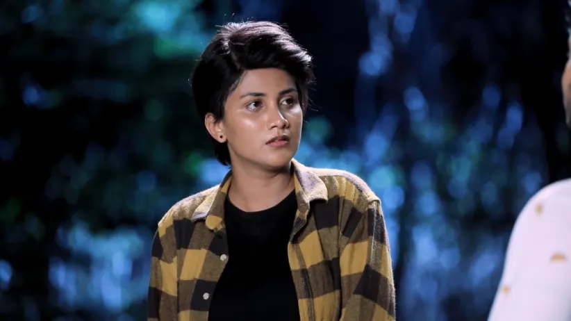 Karthik's Talks Make Sathya Cry